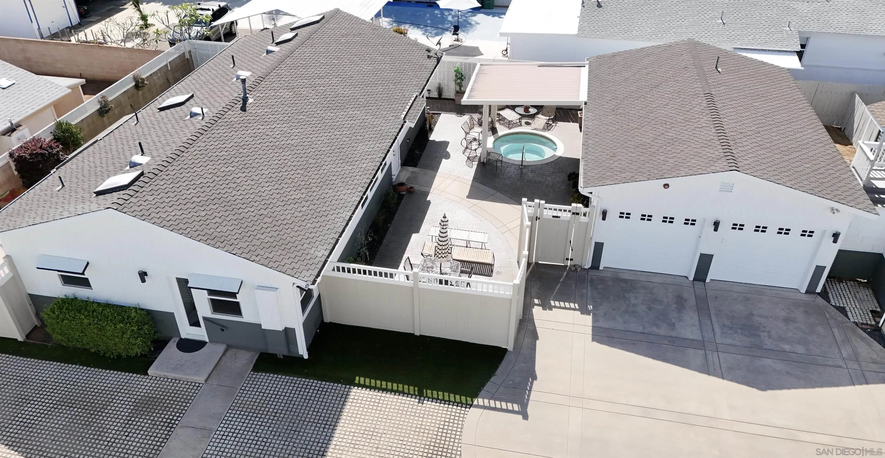 1011 Knowles Avenue Carlsbad, CA 92008 - Photo 36 of 37