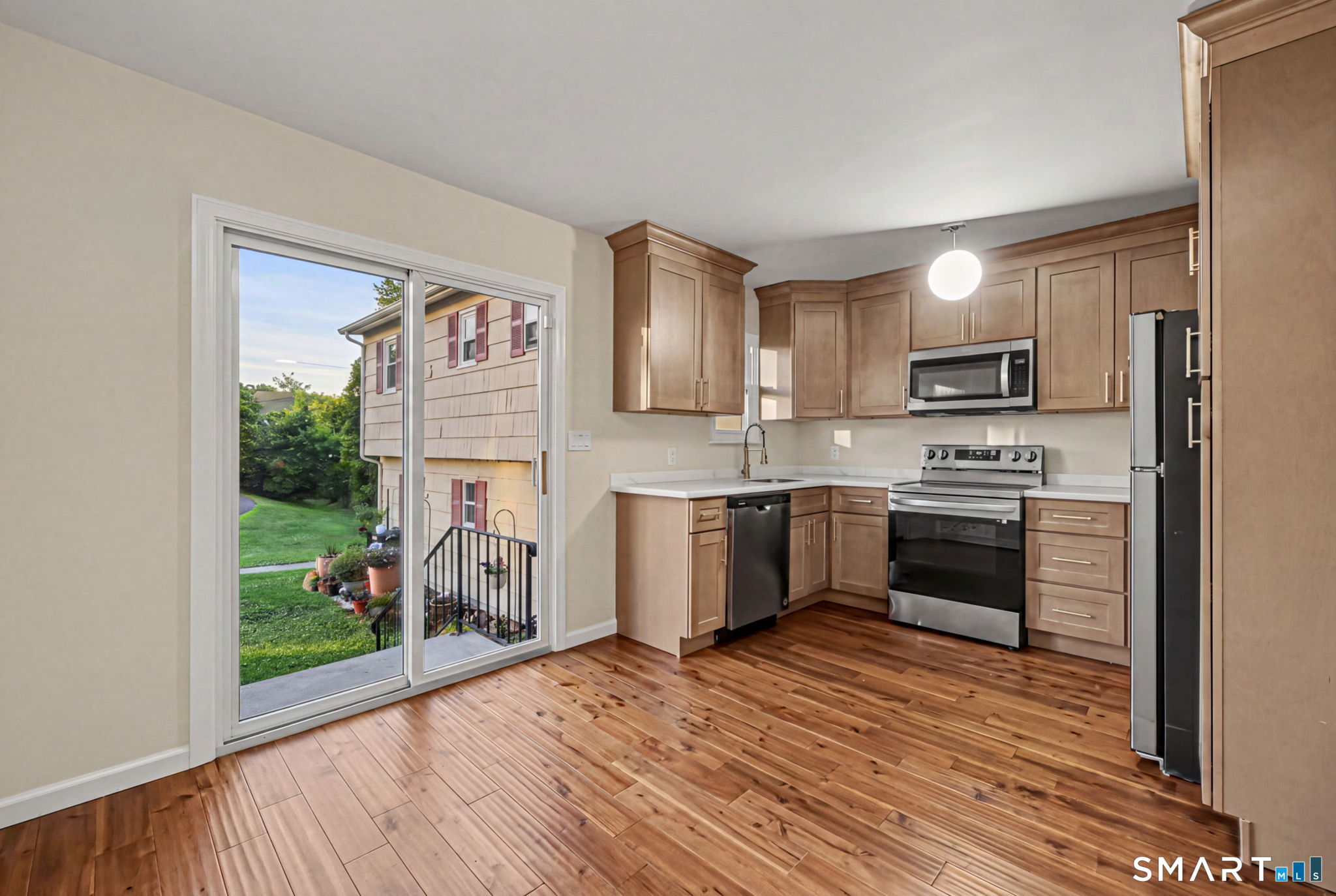 74 Ridge Road, Unit 3 Naugatuck, CT 06770 - Photo 6 of 27