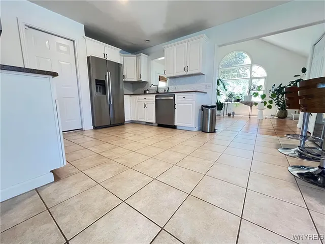 $489,000 | 5992 Shoreham Drive, Hamburg, NY 14085