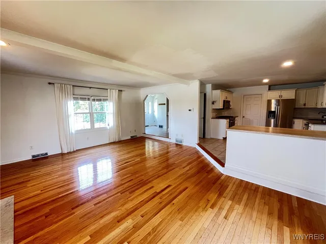 $489,000 | 5992 Shoreham Drive, Hamburg, NY 14085