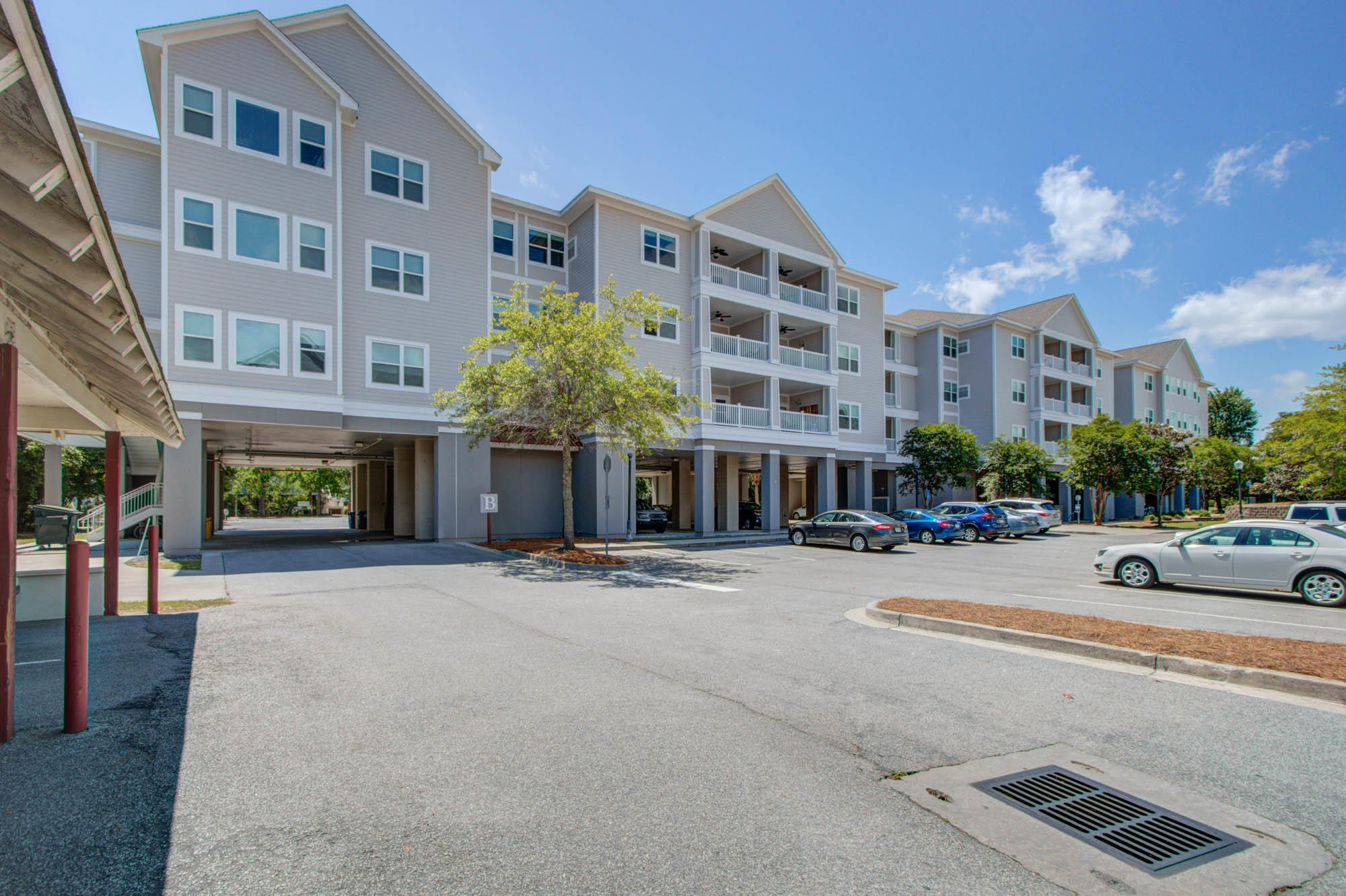 1984 Folly Road, Unit B212 Charleston, SC 29412 - Photo 1 of 28 1984 Folly B212 - CalSiglerPhotography (