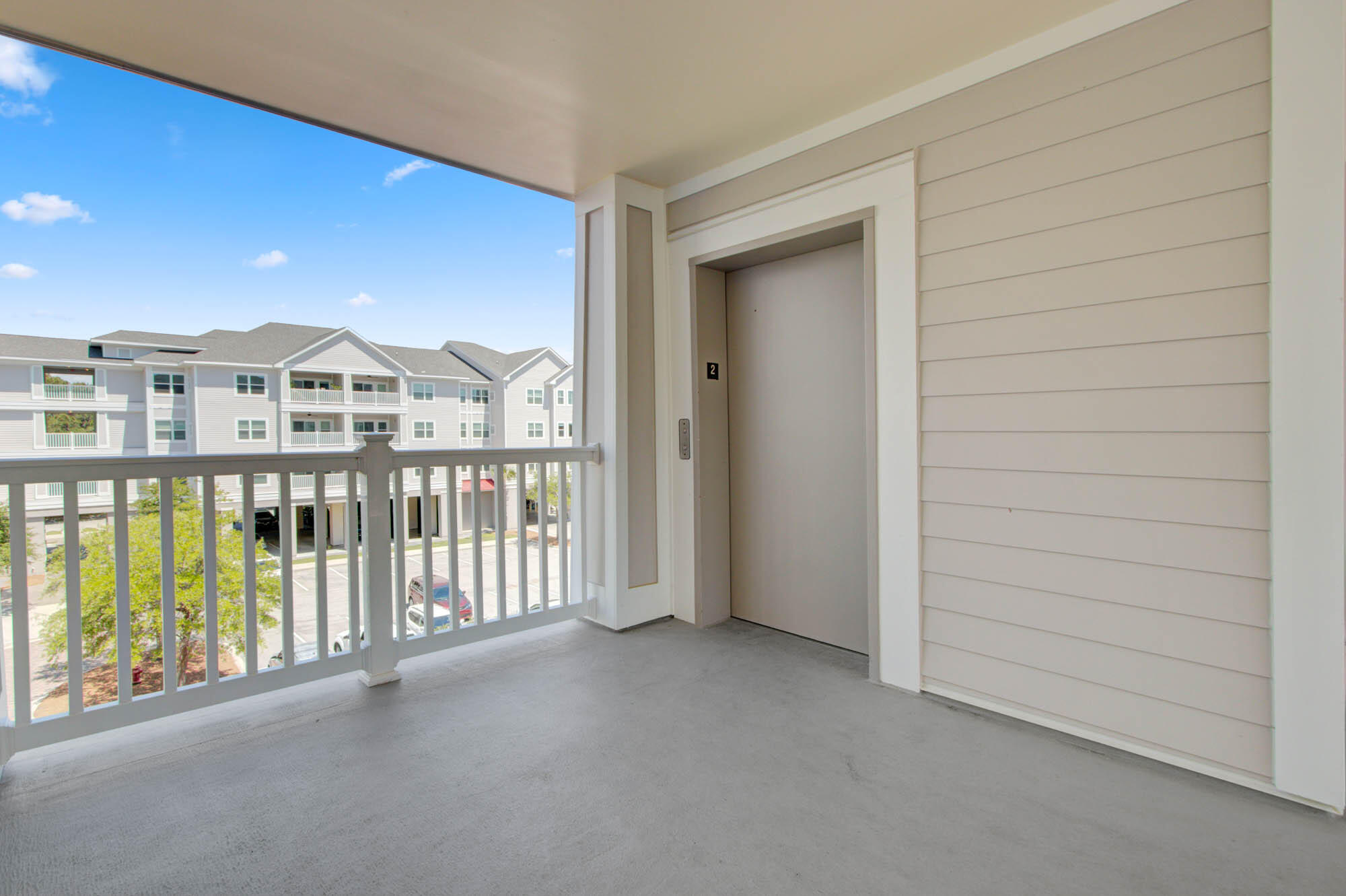 1984 Folly Road, Unit B212 Charleston, SC 29412 - Photo 3 of 28 1984 Folly B212 - CalSiglerPhotography (