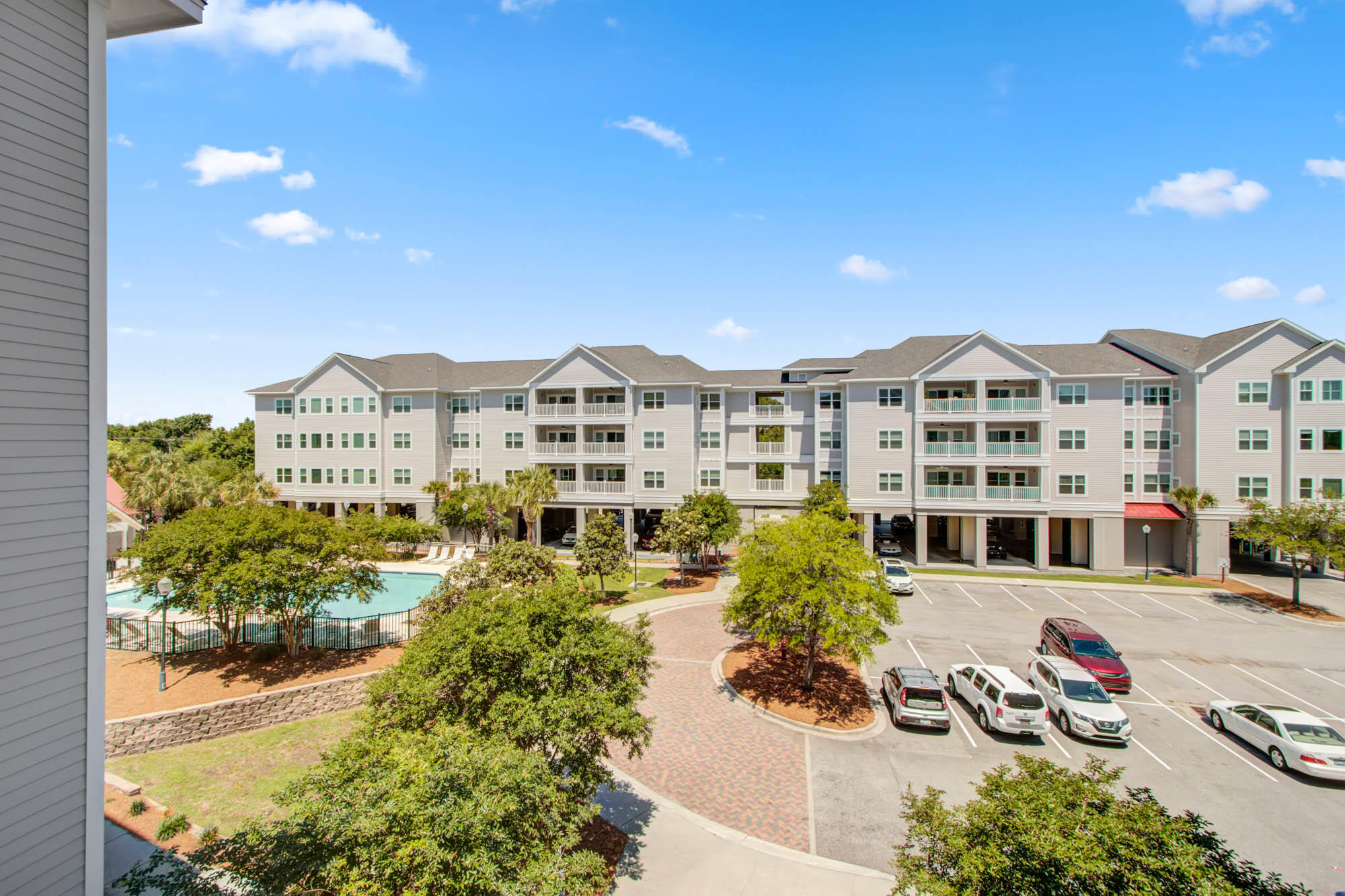 1984 Folly Road, Unit B212 Charleston, SC 29412 - Photo 25 of 28 1984 Folly B212 - CalSiglerPhotography (