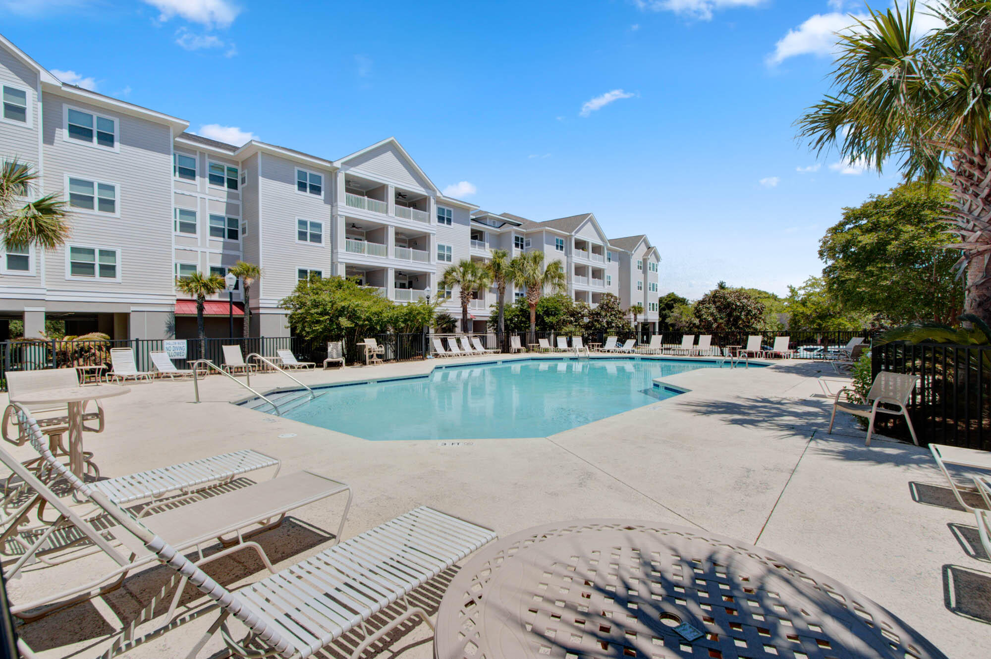 1984 Folly Road, Unit B212 Charleston, SC 29412 - Photo 26 of 28 1984 Folly B212 - CalSiglerPhotography (