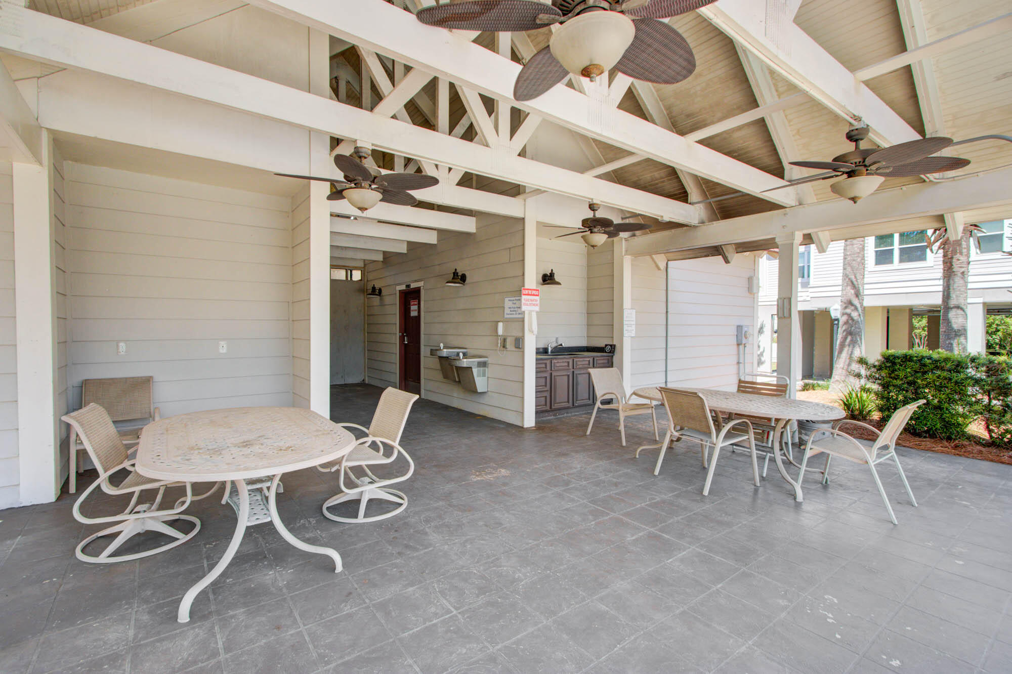 1984 Folly Road, Unit B212 Charleston, SC 29412 - Photo 28 of 28 1984 Folly B212 - CalSiglerPhotography (