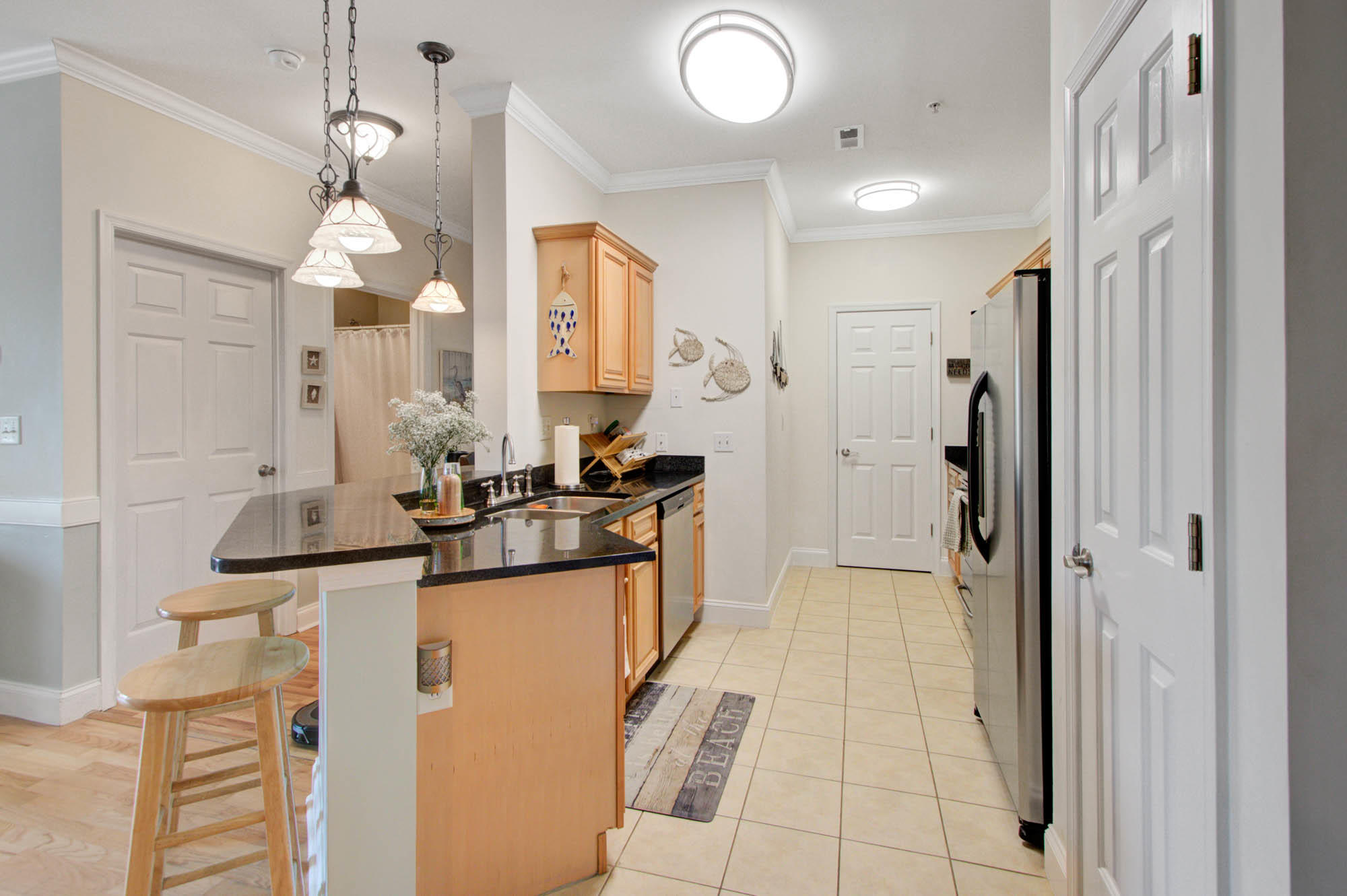 1984 Folly Road, Unit B212 Charleston, SC 29412 - Photo 10 of 28 1984 Folly B212 - CalSiglerPhotography (
