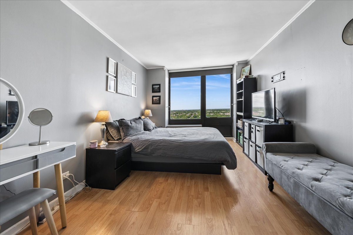 5320 North Sheridan Road, Unit 1911 Chicago, IL 60640 - Photo 22 of 26