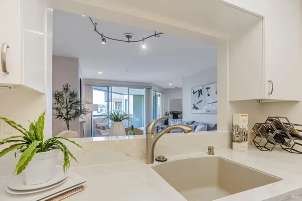 $650,000 | 300 Deer Valley Road, Unit 3P, San Rafael, CA 94903