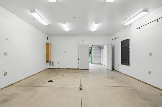 $295,000 | 920 South Highland Avenue, Bloomington, IN 47401