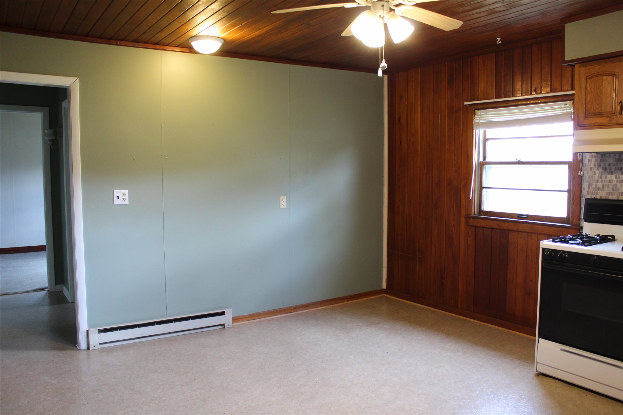 17 East 600 South Rochester, IN 46975 - Photo 6 of 21 Gallery Image 6