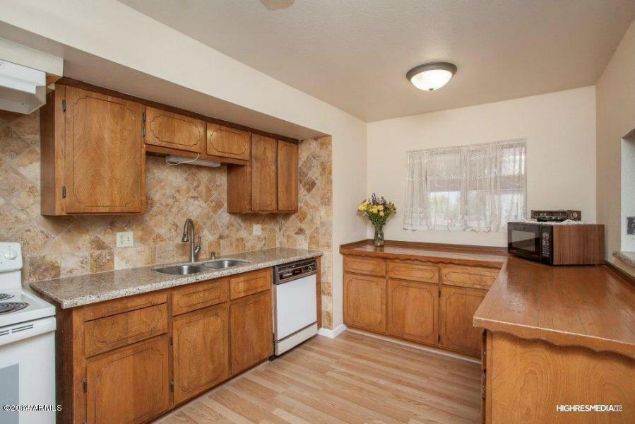 718 North Merrill Road Mesa, AZ 85207 - Photo 4 of 17 Merrill