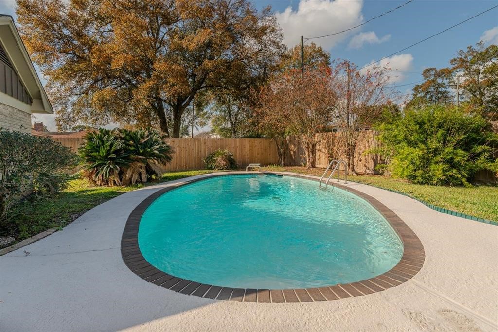 5710 Pickwick Lane Beaumont, TX 77706 - Photo 48 of 50