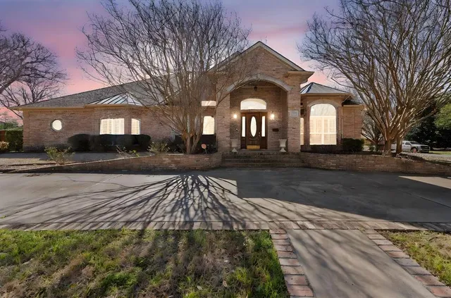 a front view of house with yard