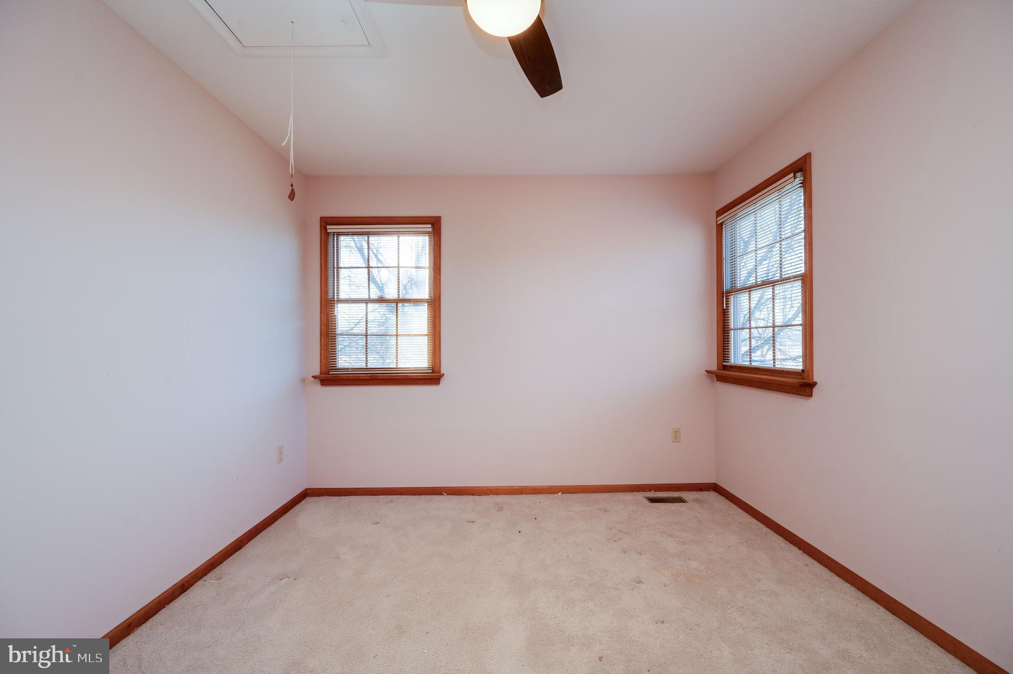 109 Bewley Lane Reading, PA 19605 - Photo 72 of 87 an empty room with windows and closet