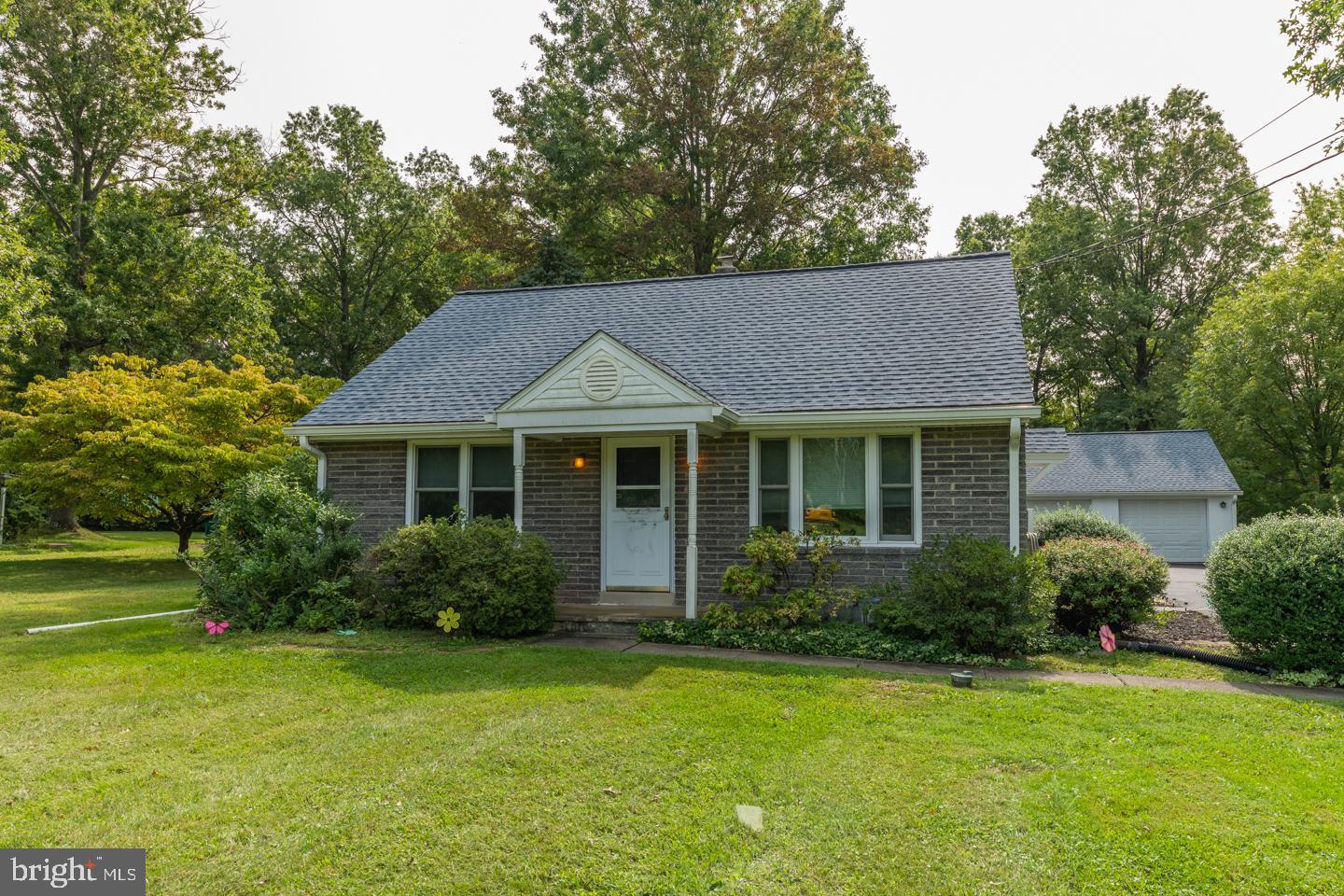 2905 Line Lexington Road Hatfield, PA 19440 - Photo 1 of 18 Gallery Image 1