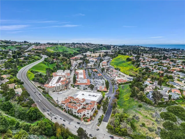 $1,150,000 | 975 Silver Spur Road, Rolling Hills Estates, CA 90274