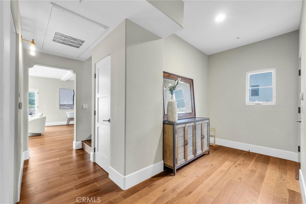 975 Silver Spur Road Rolling Hills Estates, CA 90274 - Photo 4 of 23