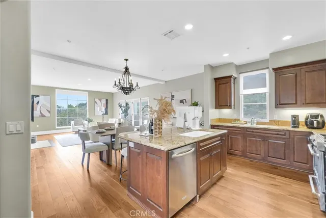 $1,150,000 | 975 Silver Spur Road, Rolling Hills Estates, CA 90274
