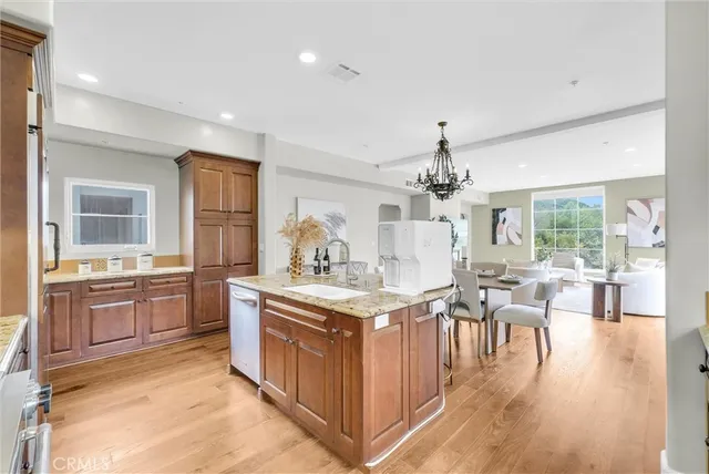 $1,150,000 | 975 Silver Spur Road, Rolling Hills Estates, CA 90274