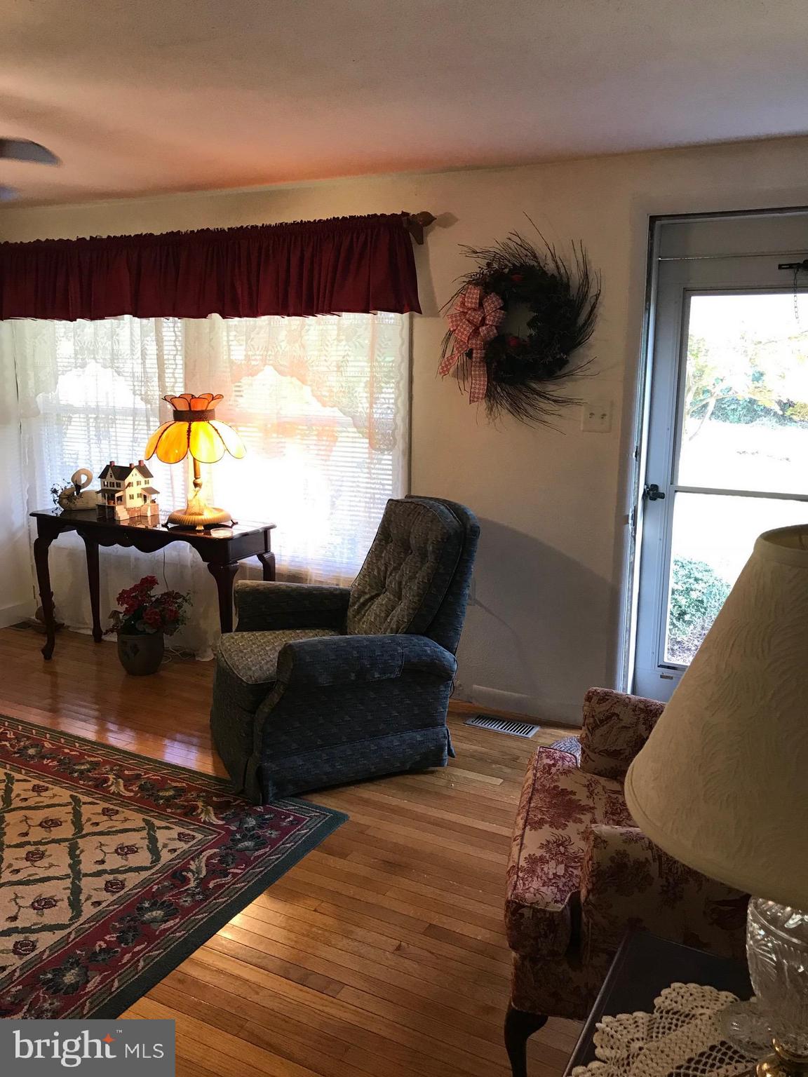 3244 Dublin Road Street, MD 21154 - Photo 7 of 24 Living Room