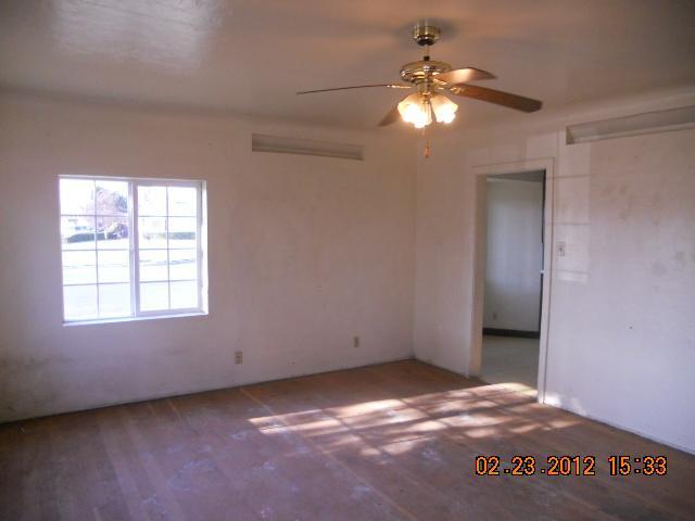 1006 C Street Reedley, CA 93654 - Photo 2 of 6