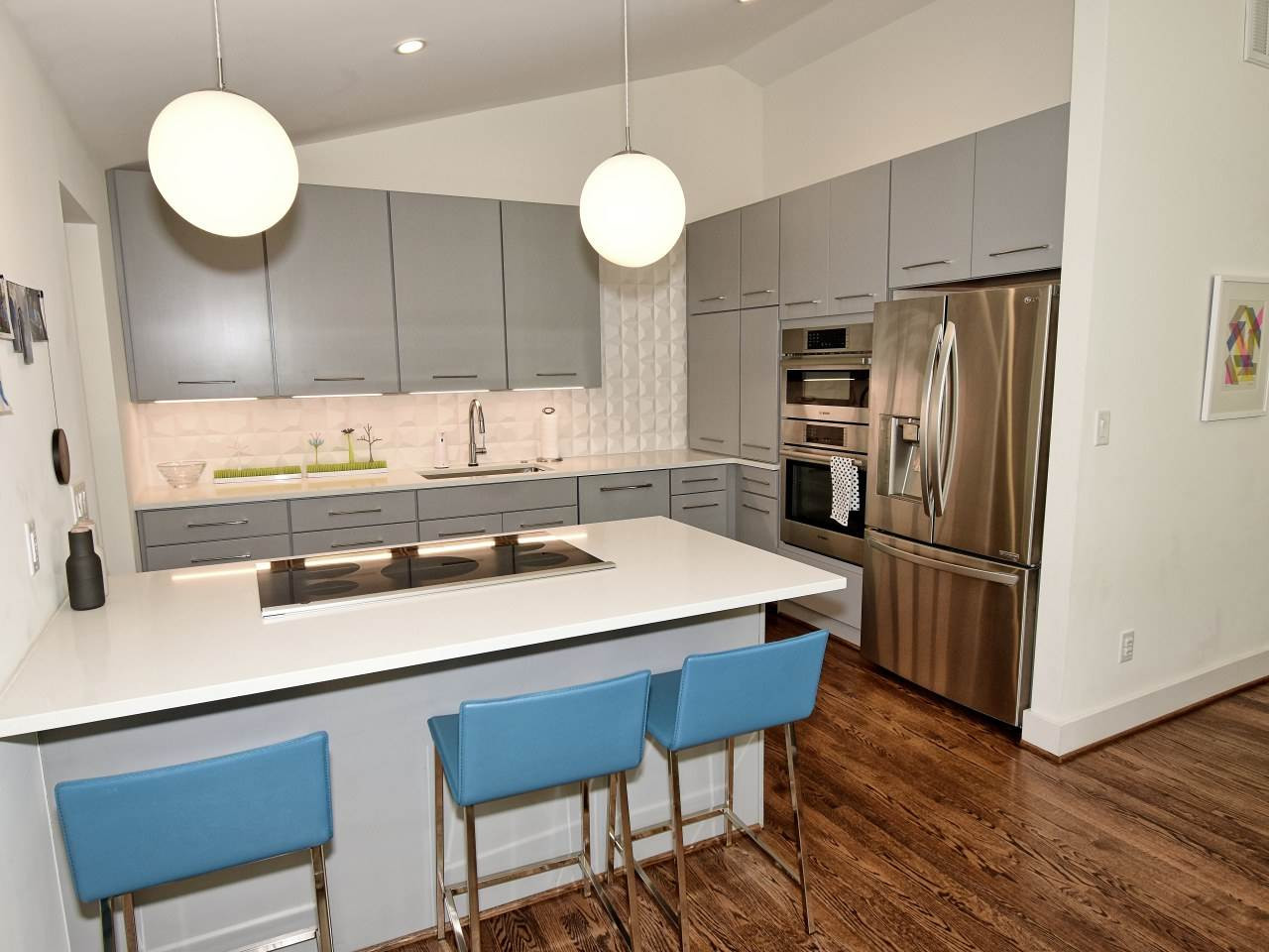 3448 Bradley Place Raleigh, NC 27607 - Photo 8 of 28 Photo 8