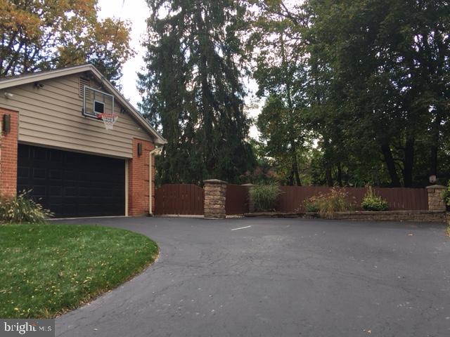1430 Bee Tree Road York, PA 17403 - Photo 3 of 41 Gallery Image 3