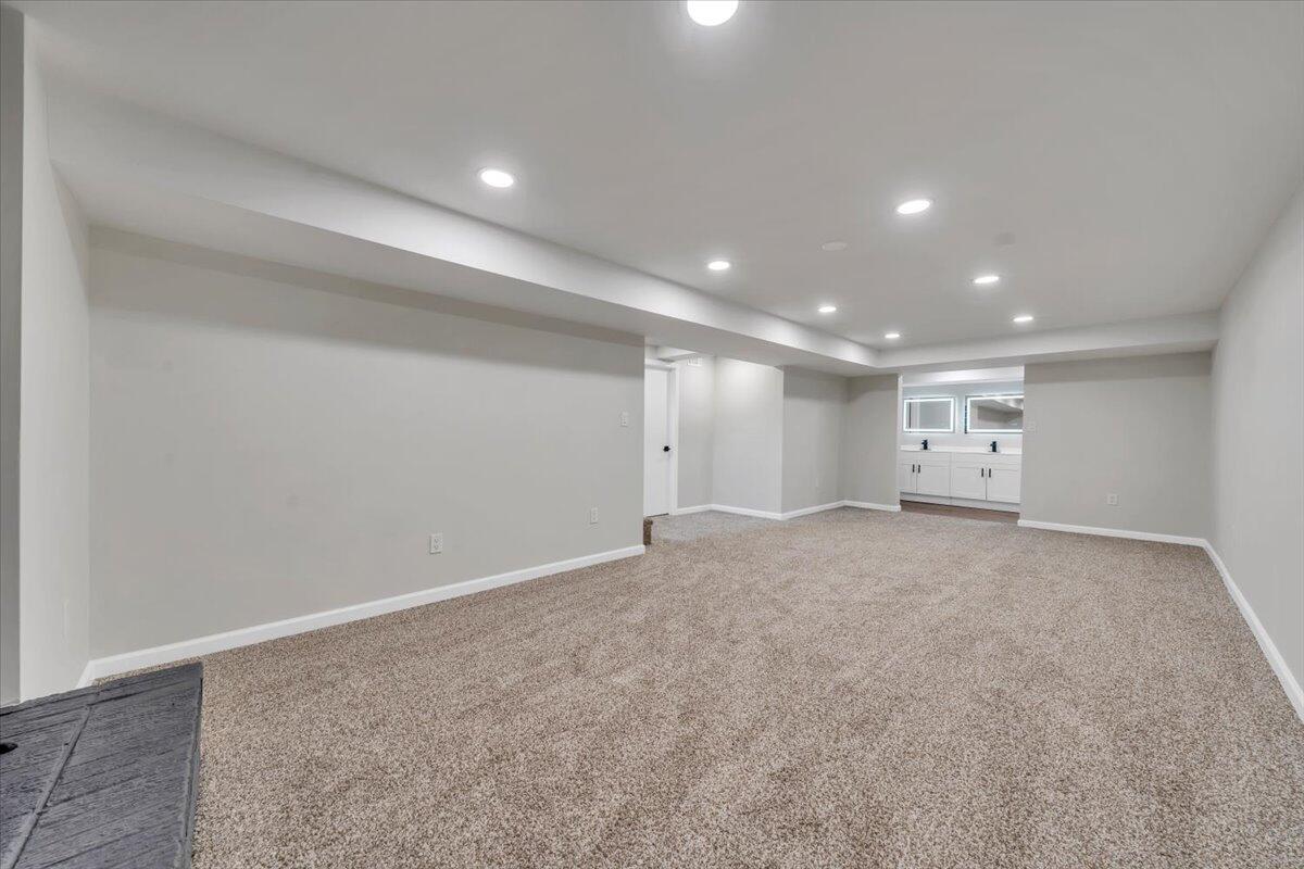 3308 Frontier Road Northwest Roanoke, VA 24012 - Photo 21 of 37 25-MIB01328