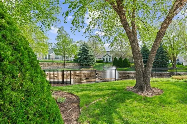 $389,000 | 7127 Meadow View Street, Shawnee, KS 66227