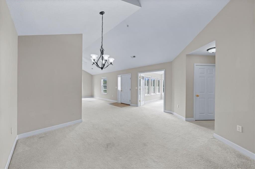 7127 Meadow View Street Shawnee, KS 66227 - Photo 8 of 41