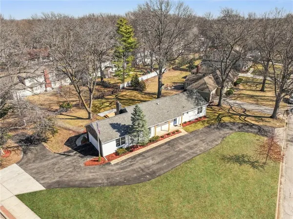 $849,000 | 3520 West 93rd Street, Leawood, KS 66206