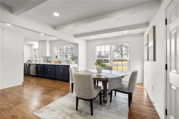 $889,000 | 3520 West 93rd Street, Leawood, KS 66206