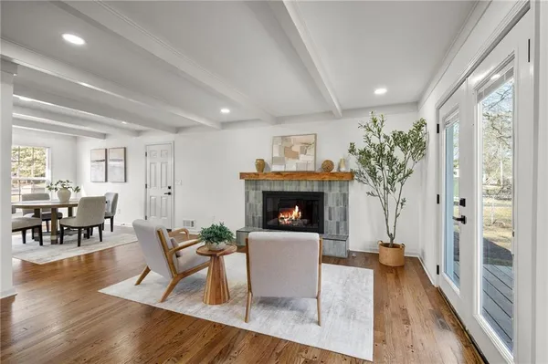 $889,000 | 3520 West 93rd Street, Leawood, KS 66206