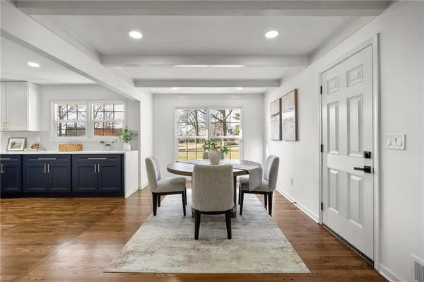 $849,000 | 3520 West 93rd Street, Leawood, KS 66206