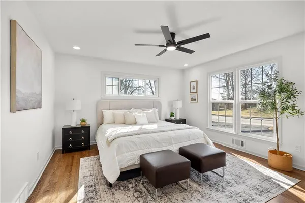 $849,000 | 3520 West 93rd Street, Leawood, KS 66206