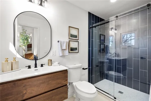 $849,000 | 3520 West 93rd Street, Leawood, KS 66206