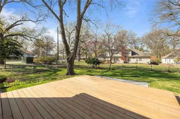 $849,000 | 3520 West 93rd Street, Leawood, KS 66206