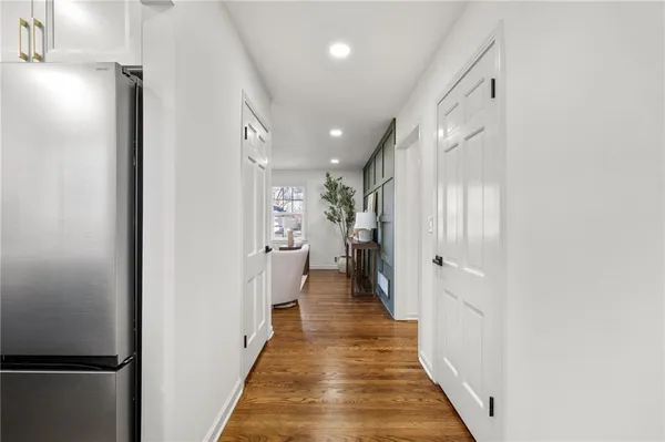 $889,000 | 3520 West 93rd Street, Leawood, KS 66206