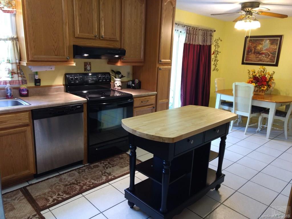 215 Conley Road Morganton, NC 28655 - Photo 4 of 10 Gallery Image 4