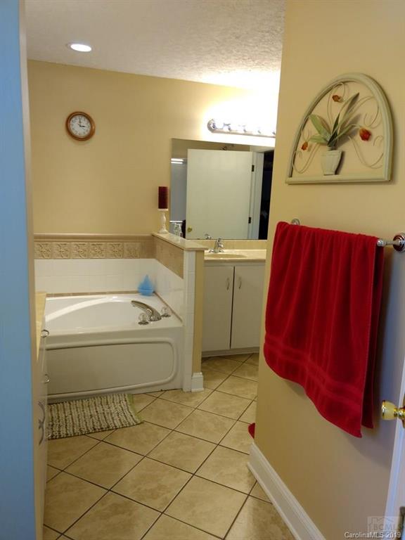215 Conley Road Morganton, NC 28655 - Photo 10 of 10 Gallery Image 10