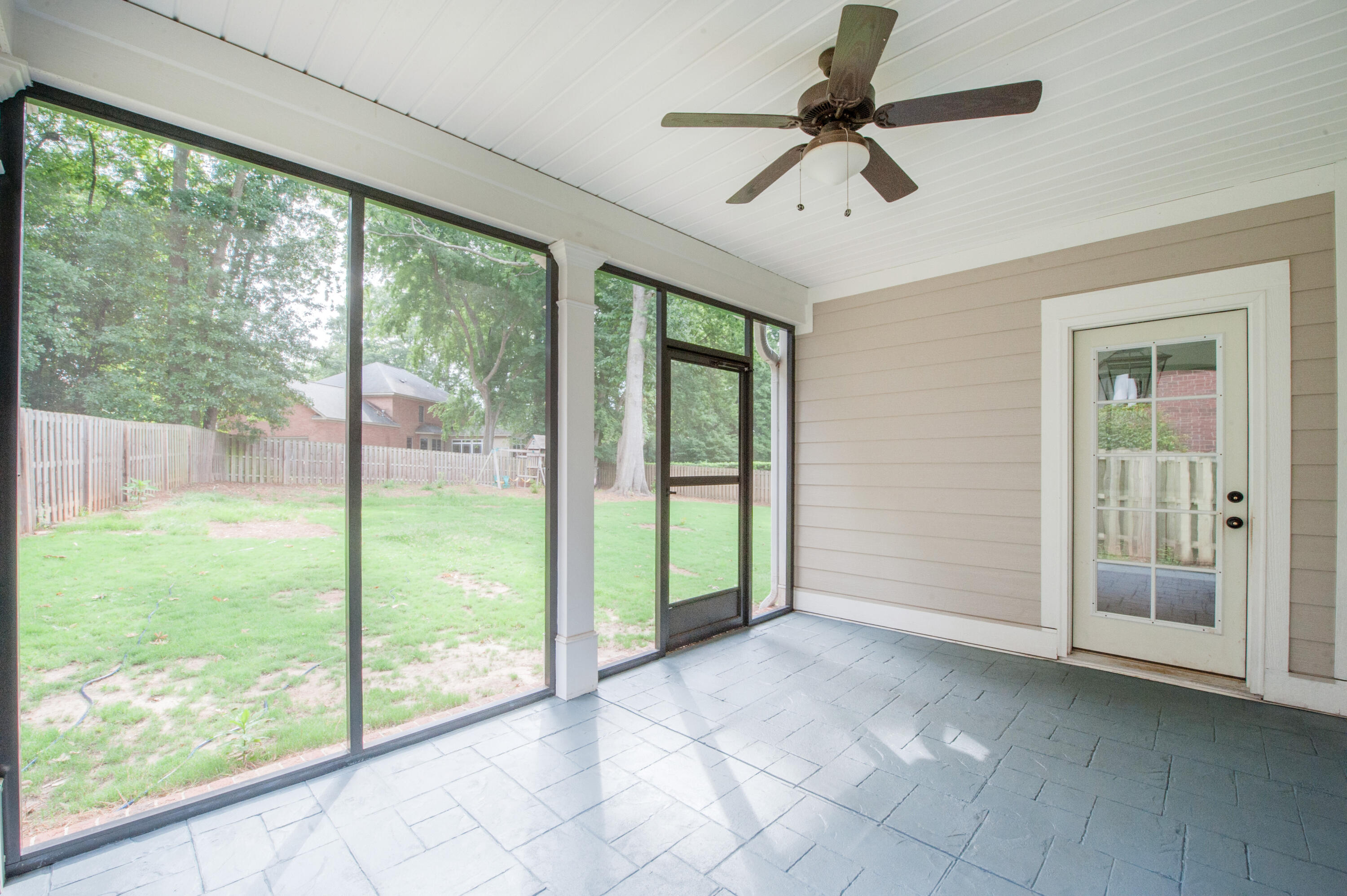 828 River Bluff Road North Augusta, SC 29841 - Photo 22 of 33 Screened porch!