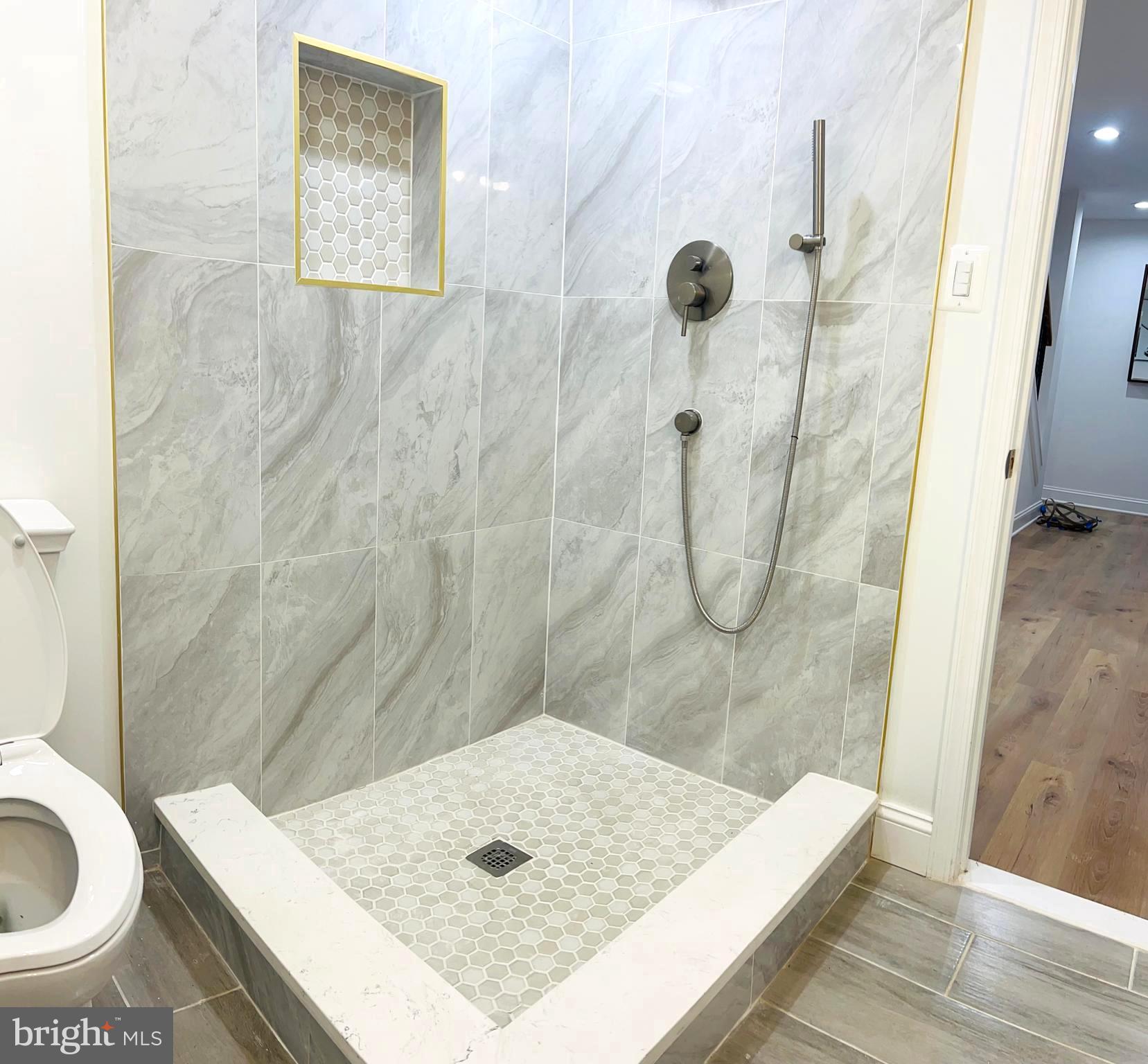 8802 2nd Avenue Silver Spring, MD 20910 - Photo 52 of 69 Shower