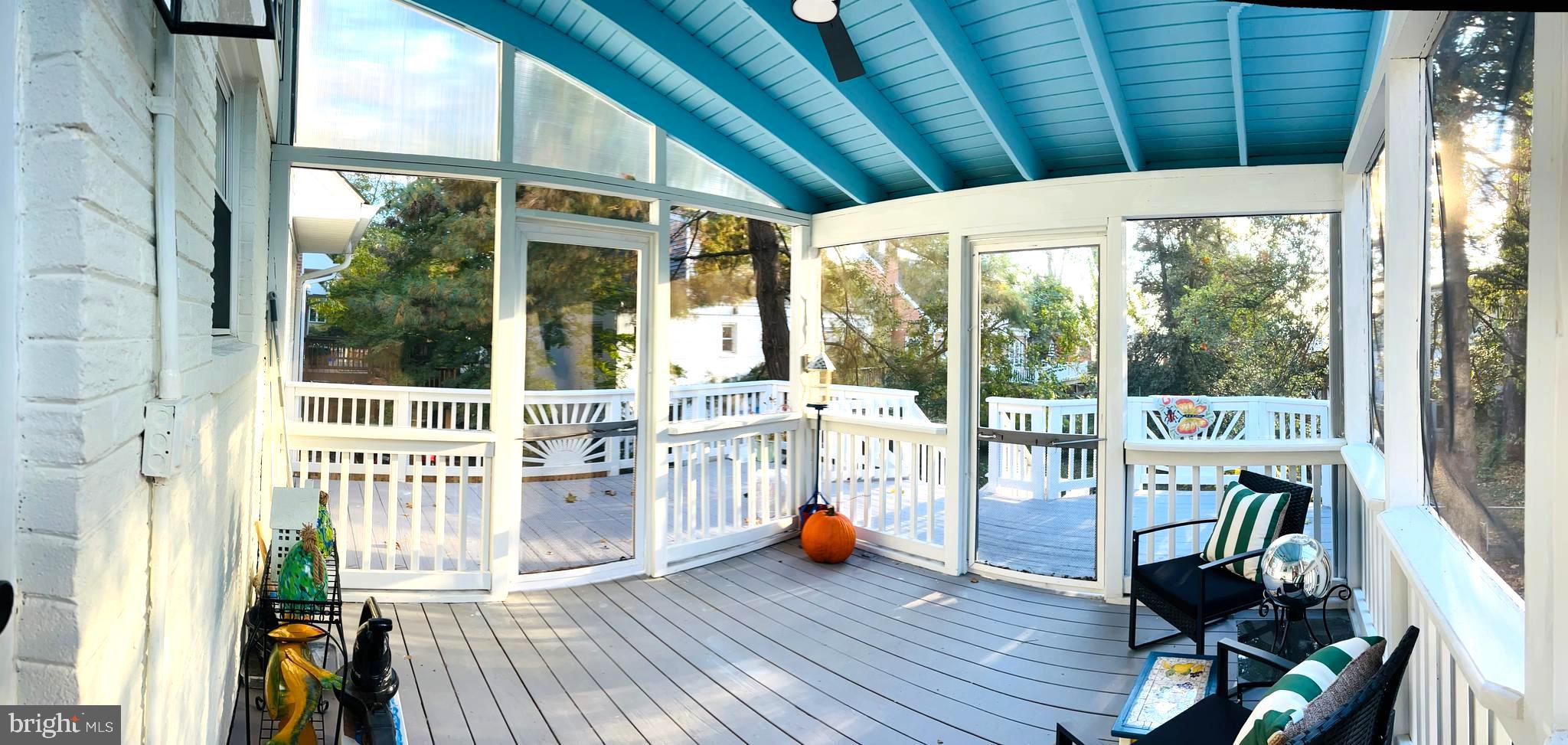 8802 2nd Avenue Silver Spring, MD 20910 - Photo 54 of 69 Screen Sunroom