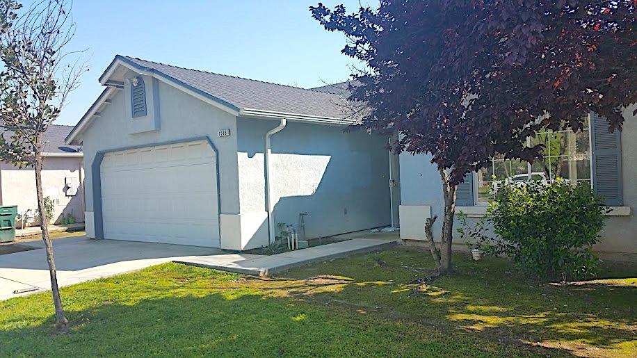 1589 East Santa Rosa Street Reedley, CA 93654 - Photo 2 of 15 Gallery Image 2