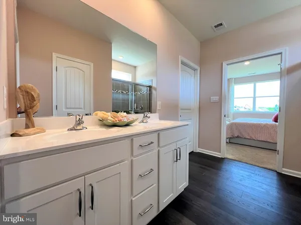 $556,490 | 34332 East Lake Lane, Millville, DE 19967