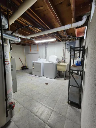 $195,000 | 15447 Anthony Street, Romulus, MI 48174