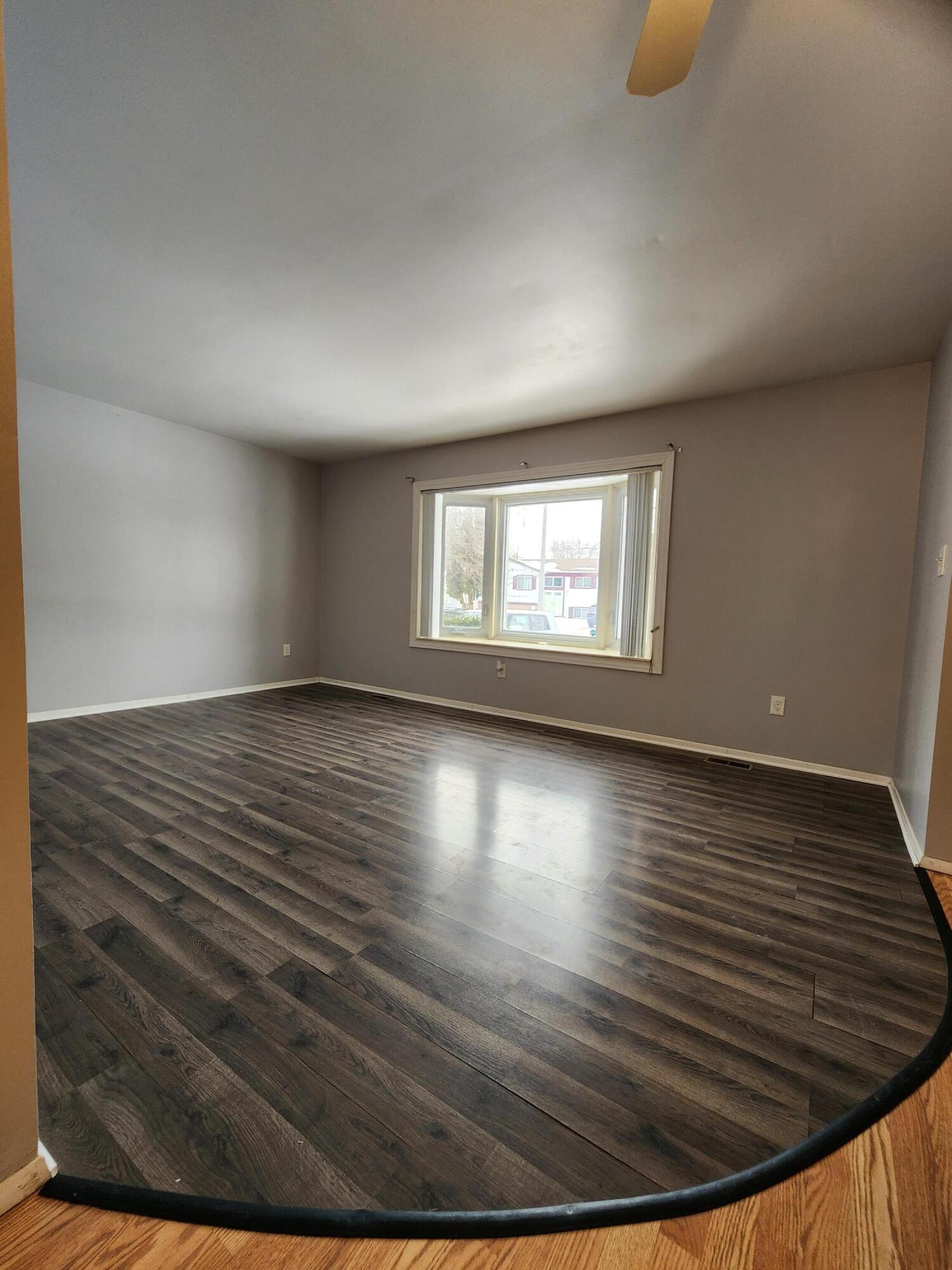 Undisclosed Address Romulus, MI 48174 - Photo 5 of 36 living room 4