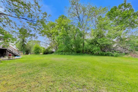 $425,000 | 330 Park Avenue, Cary, IL 60013