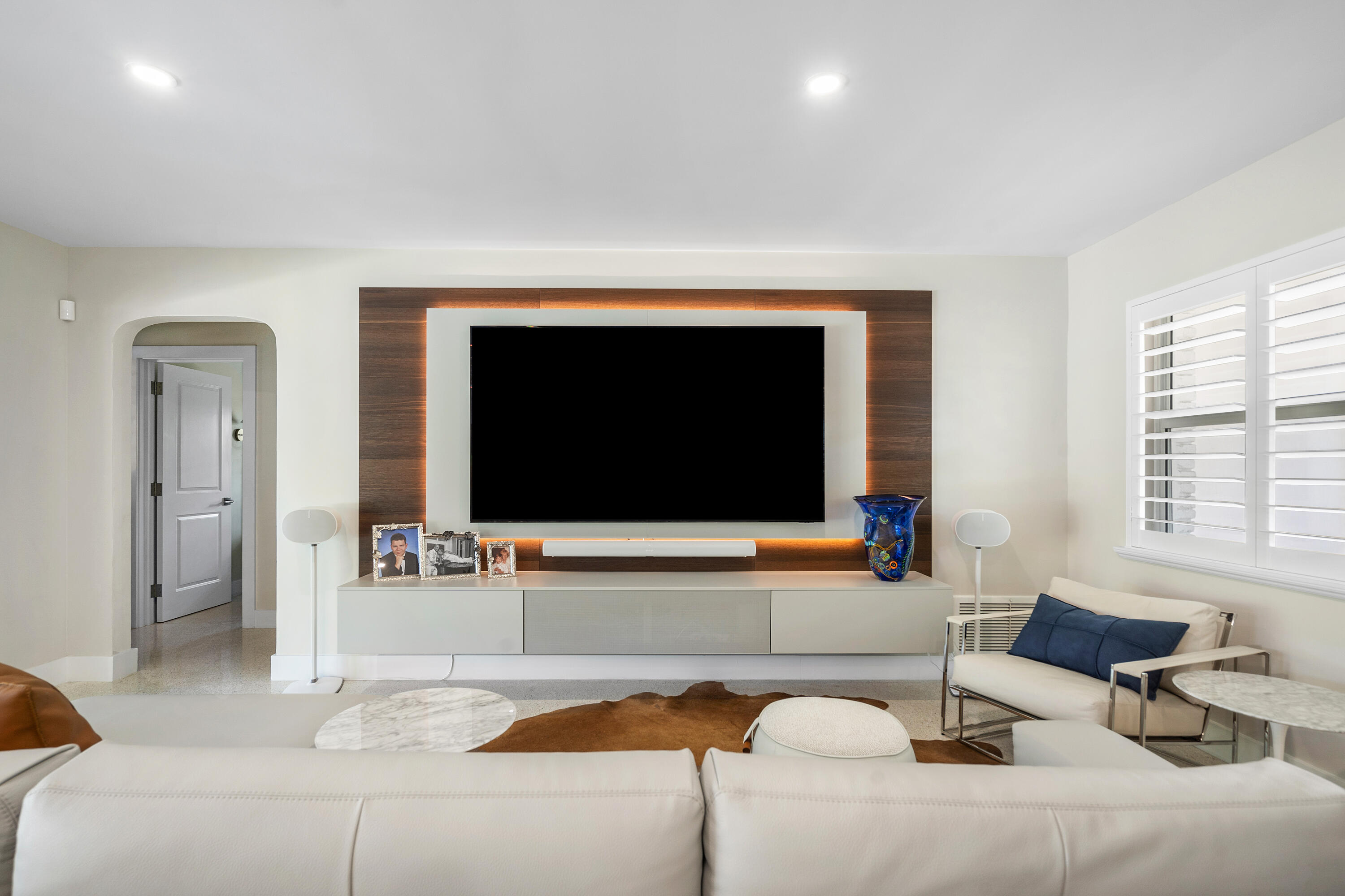 911 Southwest 27th Terrace Boynton Beach, FL 33435 - Photo 12 of 55 911-SW-27th-Ter-Boynton-Beach