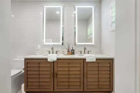 $1,425,000 | 911 Southwest 27th Terrace, Boynton Beach, FL 33435